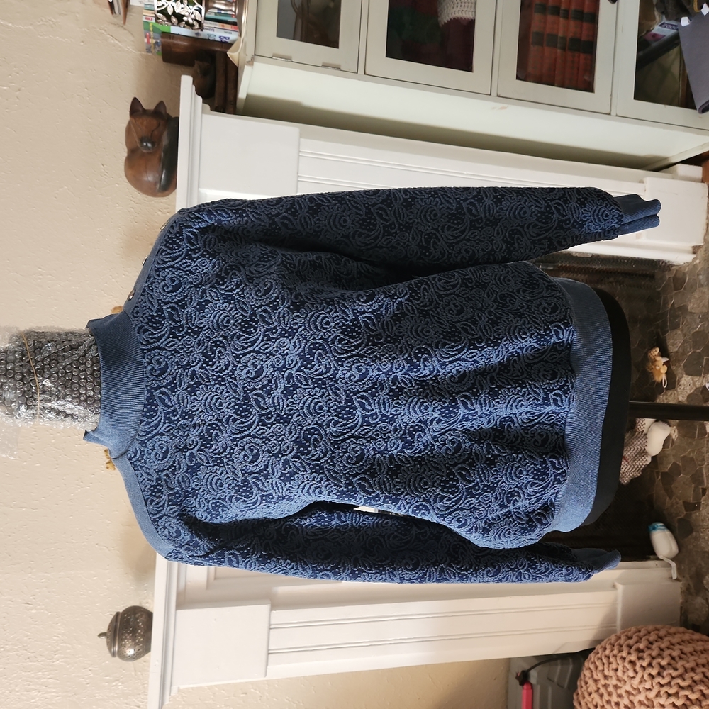 Cute blue sweater size small
